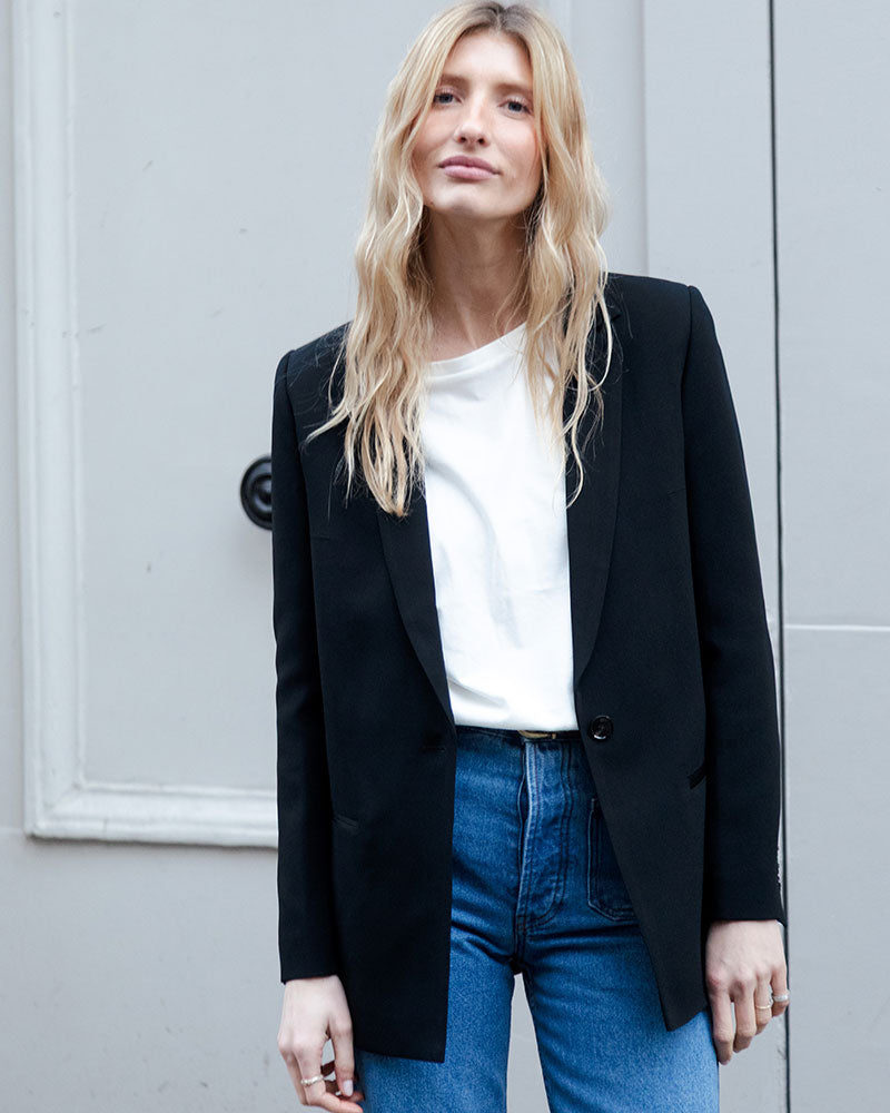 blazer-noir-551ule-1.jpg Le Blazer Marcel en Crepe envers satin Noir – Mister k. – Image 1
