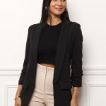Veste blazer noire à manches retroussées