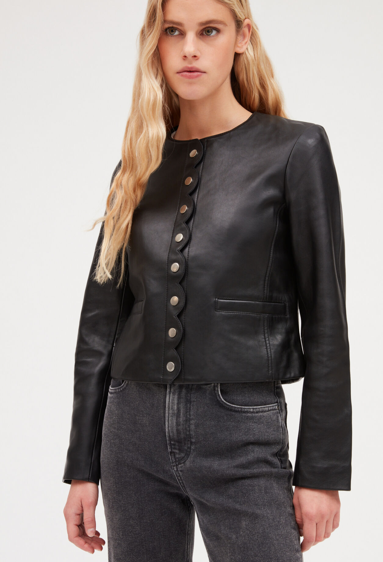blouson-cuir-femme-959fal-1.jpg Blouson cuir lisse pour femme | Claudie Pierlot – Image 1