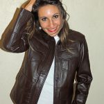 Blouson en cuir marron pour femme avec col mao
