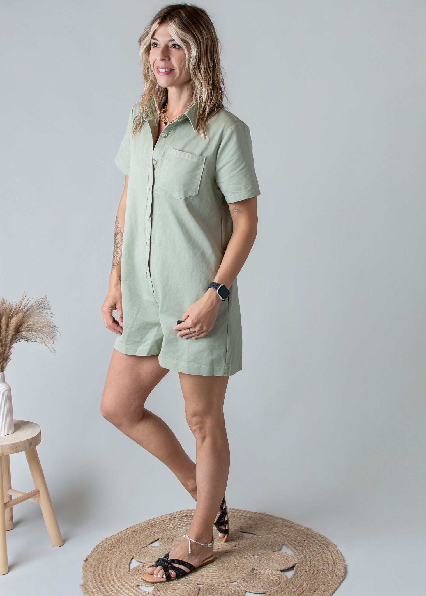 combishort-279vqs-1.jpg Combishort Droite Coton Kaki Clair Style Denim Zoé | La Boutique de Lydie – La Boutique de Lydie – Image 1