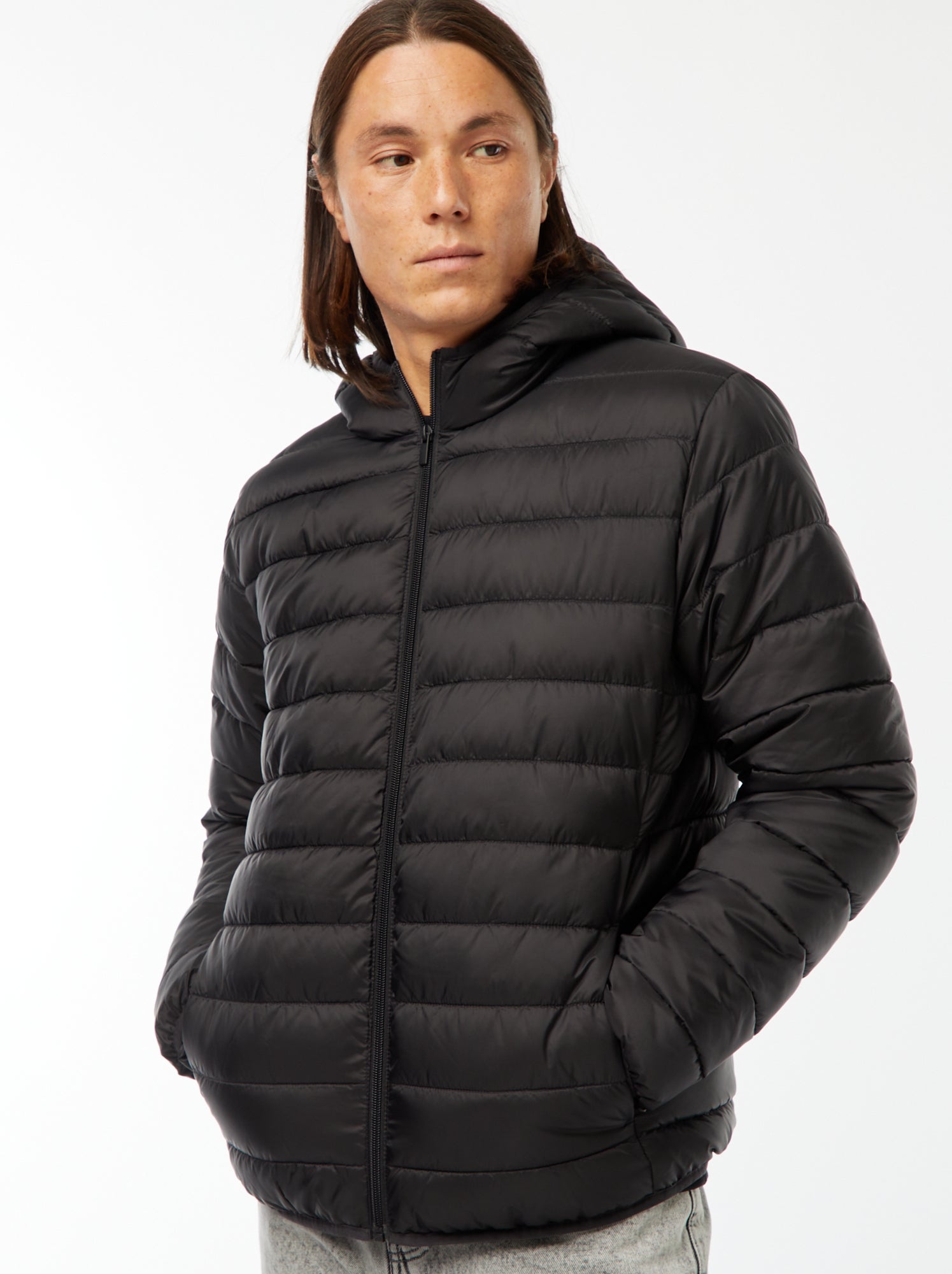 doudoune-legere-homme-029ozp-1.jpg Doudoune légère à capuche Noir – Image 1