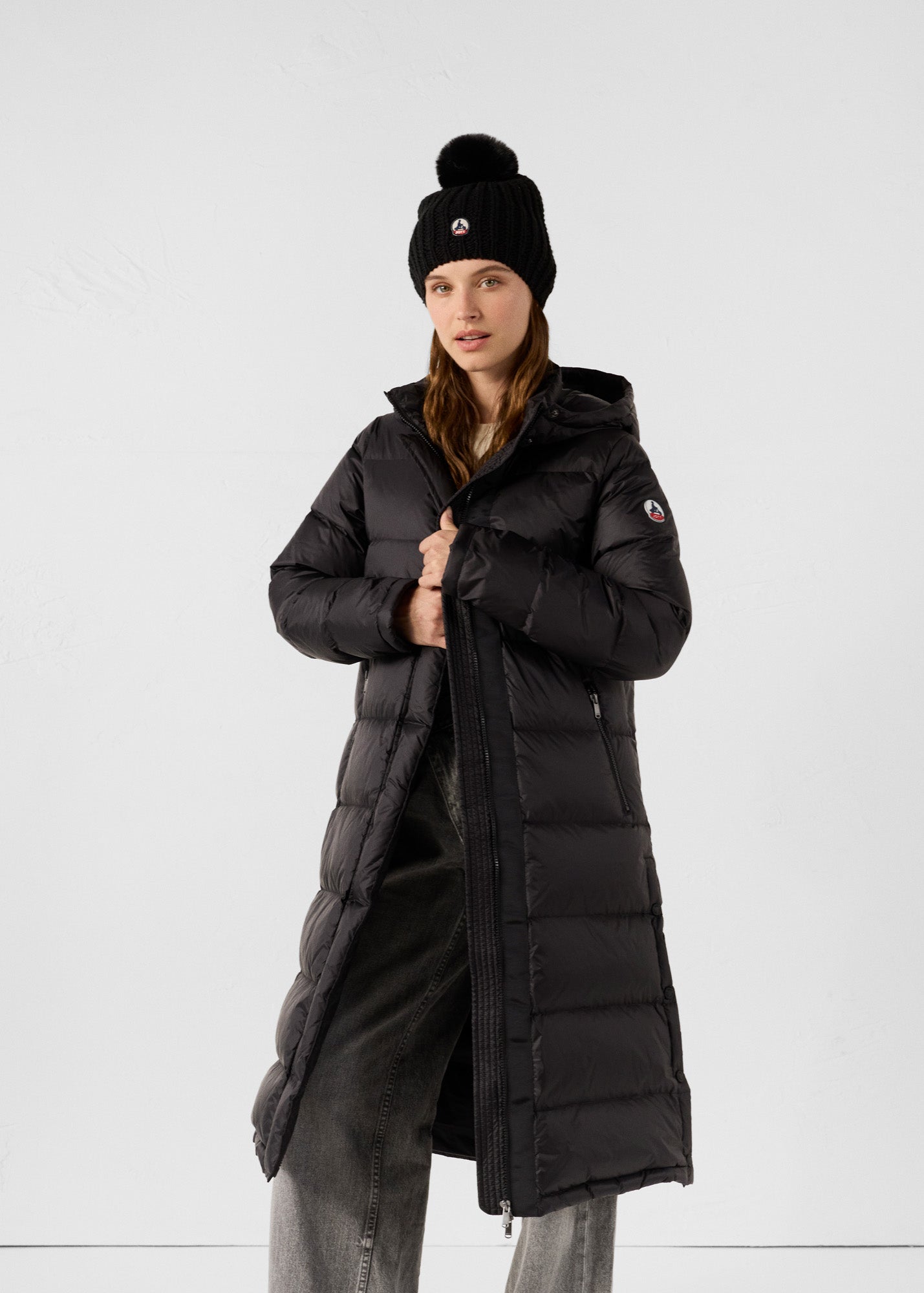 doudoune-noir-femme-521rkh-1.jpg Doudounes Noires Femme | JOTT – Image 1