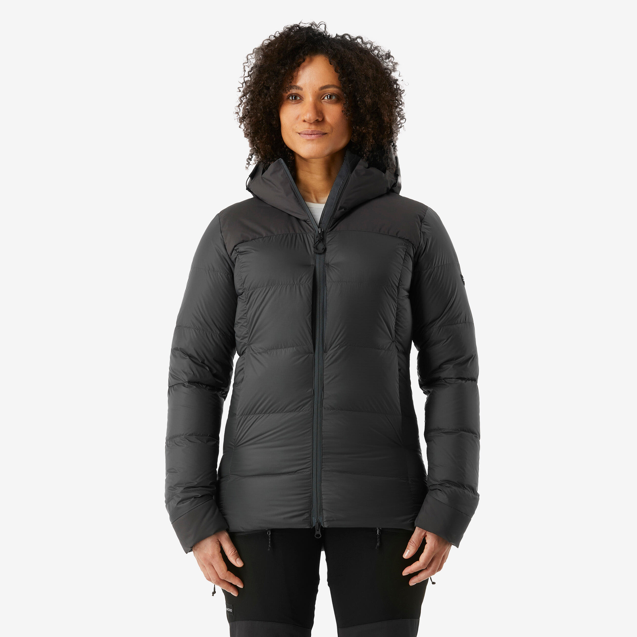 doudoune-noir-femme-718zmq-1.jpg Doudoune chaude en duvet avec capuche MT900 Noire 20°c Femme | Decathlon – Image 1