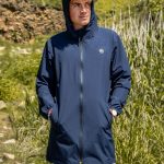 La veste imperméable navy mixte en polyester recyclé by Cherwood