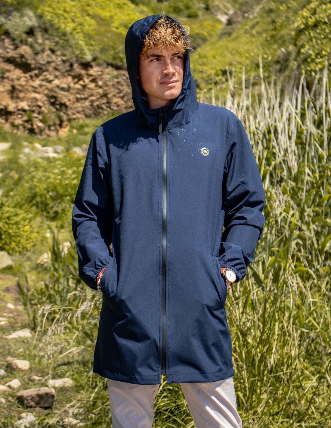 impermeable-545dim.jpg La veste imperméable navy mixte en polyester recyclé by Cherwood – Image 1