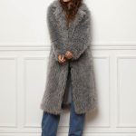 Manteau large en fausse fourrure