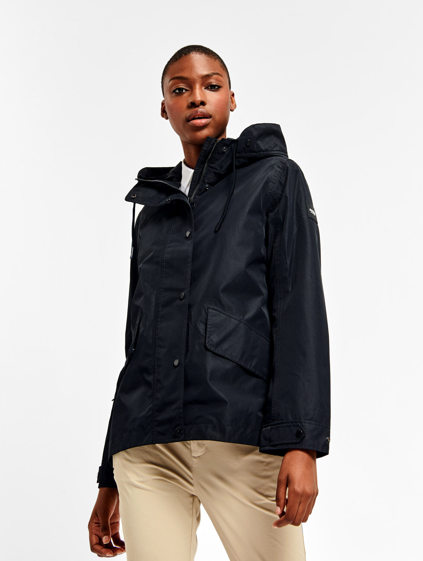 parka-impermeable-femme-179piq.jpg Parka imperméable et coupe vent femme Noir | AIGLE – Image 1