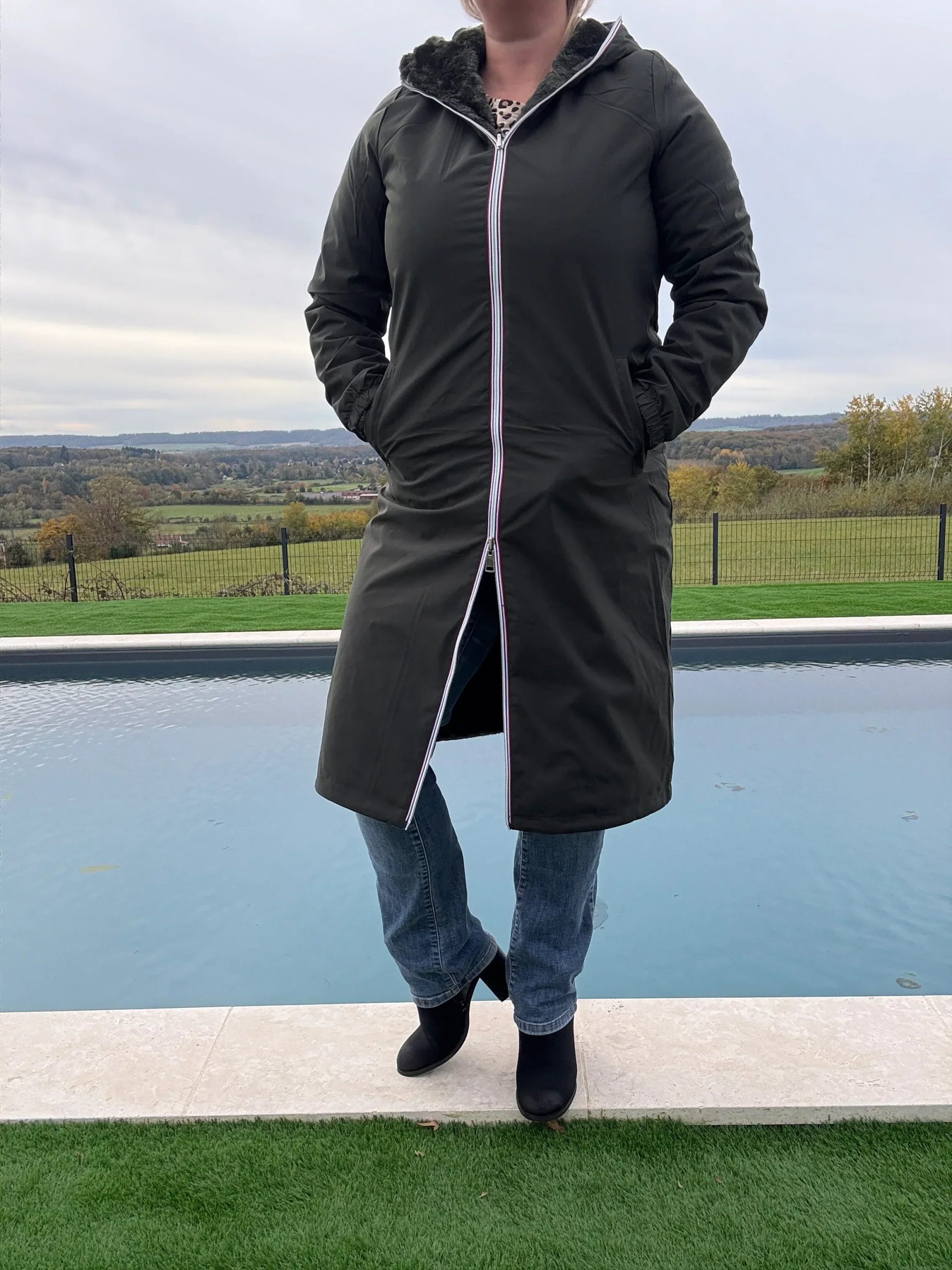 parka-impermeable-femme-284tfm.jpg Parka Longue Réversible Femme New Lolo Manteau Kaki Fourré Imperméable Mi Genoux avec Capuche – Image 1