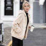 Veste Sherpa Hiver Femme Zippé Manteau En Polaire Fine Soft Blouson Chic Et Elegant À Manches Longues Sweat Décontracté Baggy Avec Poches Hoodies Couleur Unie Mode Veste Coupe Ajustée D'Intérieur :