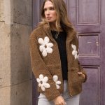 Veste sherpa à motifs fleurs