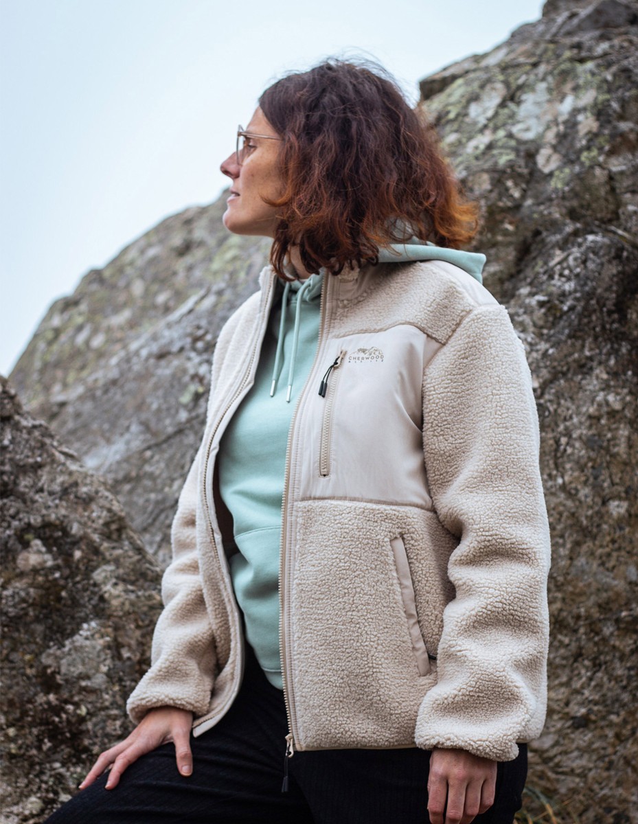 veste-sherpa-femme-369chb-1.jpg Veste sherpa doublée polaire Altitude 112 – Image 1