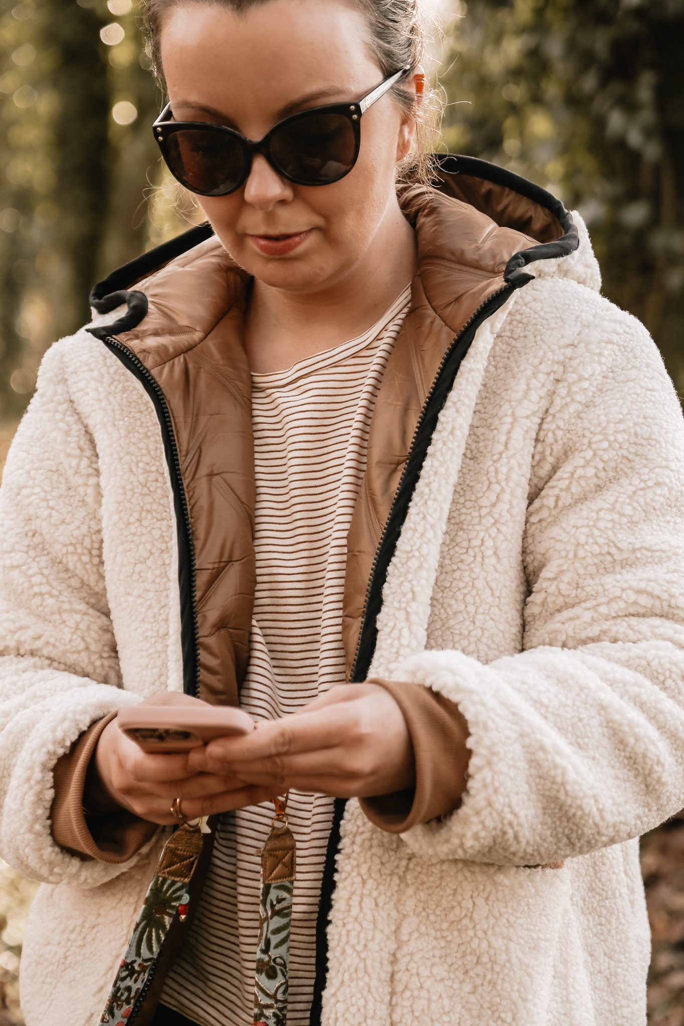 veste-sherpa-femme-798eov-1.jpg Coudre une veste en sherpa réversible par Casa La Forêt – Image 1